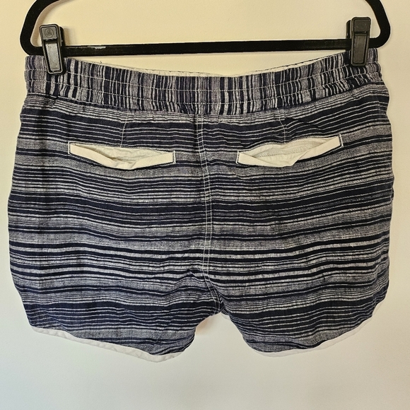 EUC Athleta Jacquard Sandbar Shortie Size 12 100% linen Navy White Stripe - Picture 6 of 13